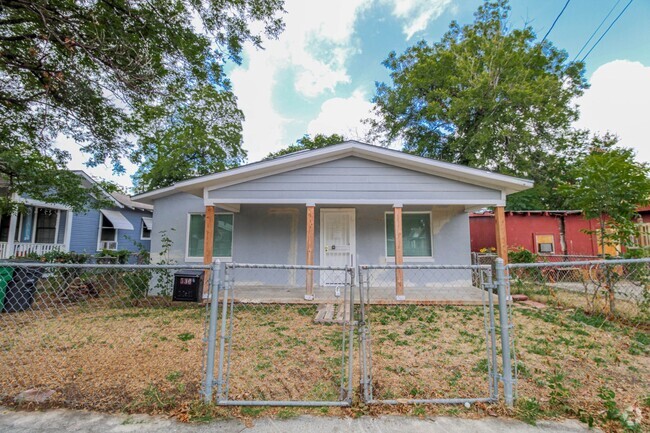 Building Photo - 530 Mercedes St Rental