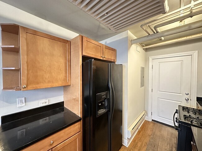 Photo - 728 W Addison St Unit 6H