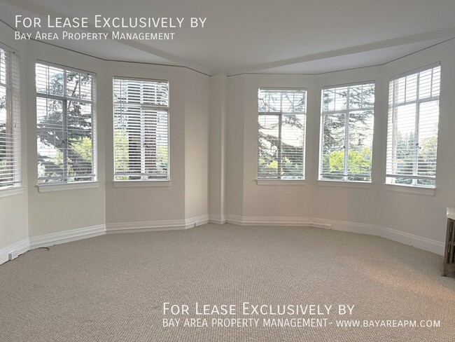 Building Photo - 345 Forest Ave Unit 304