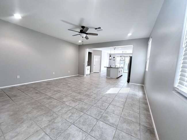 Photo - Stunning 4-bedroom, 2-bathroom home located in the vibrant community of Sahuarita, AZ