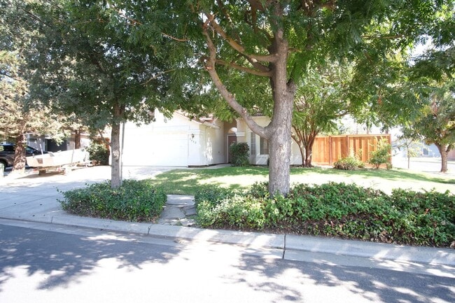 Photo - Charming Ceres Home with a spacious backyard!