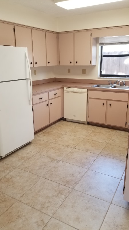 Photo - 7450 Mead Dr