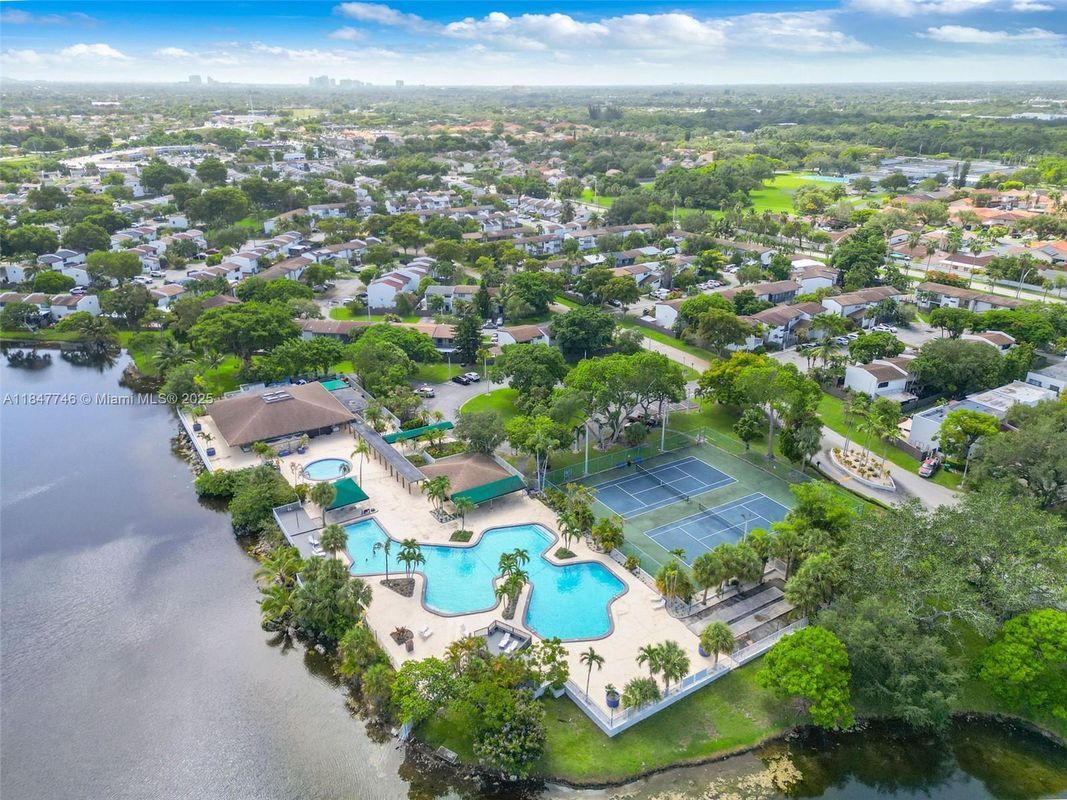 Photo - 6608 SW 114th Ave Townhome
