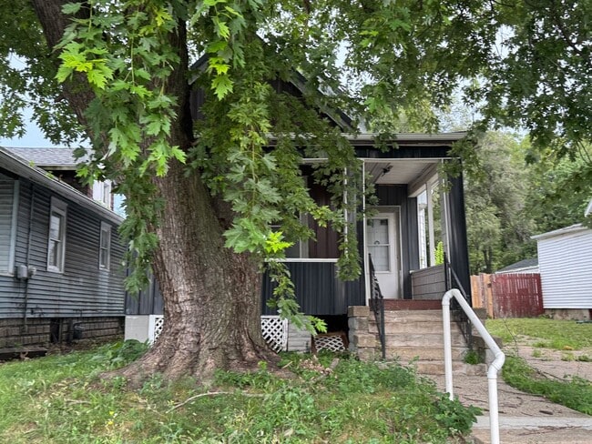 Photo - 315 W Nebraska Ave