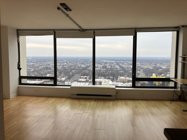 Photo - 5445 N Sheridan Rd Unit 3105