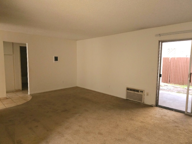 Photo - 1073 Estes St Apartamento Unidad 113