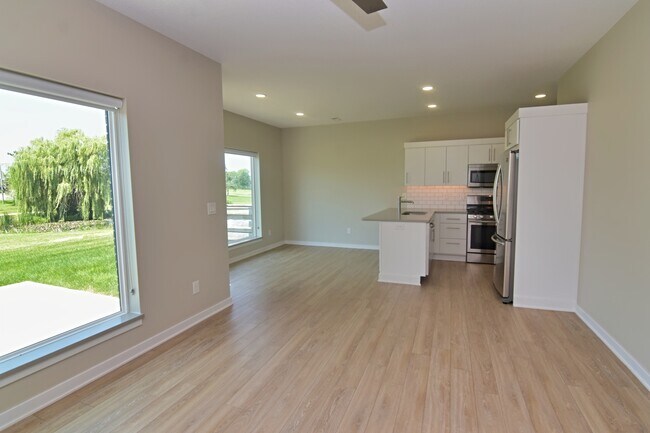 Photo - 1 Crosby Park Dr