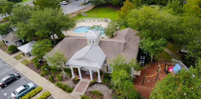 Rolling Acres Apartments