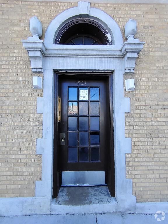 Building Photo - 0 bedroom in CHICAGO IL 60626 Unit 2B Rental