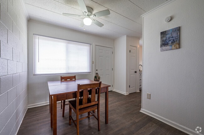 4BR, 1BA - 1,066SF