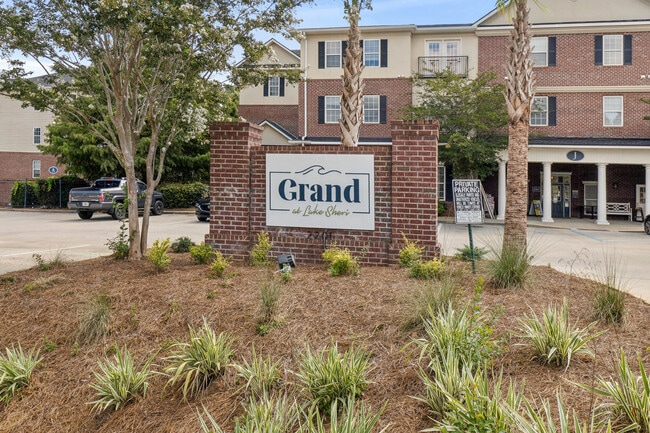 Photo - The Grand at Lake Sheri