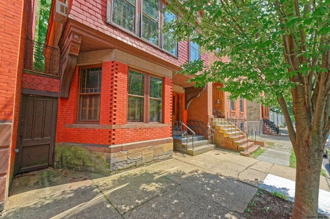 Photo - 150 2nd St