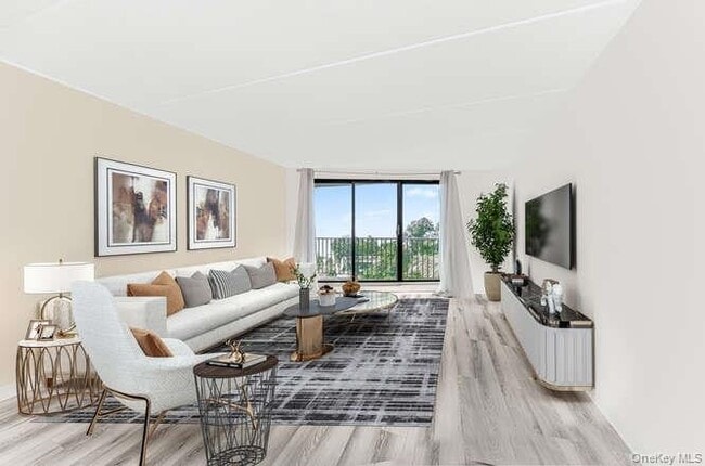 Photo - 1155 Warburton Ave Unit 2V