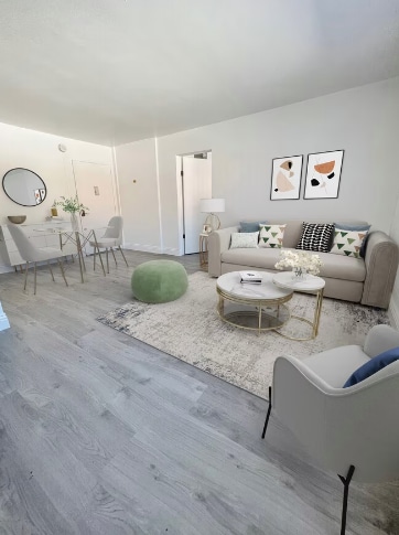 Building Photo - 1755 N Orange Dr Unit 307 Rental