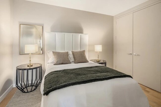 Photo - 75 Wall St Unit 36A