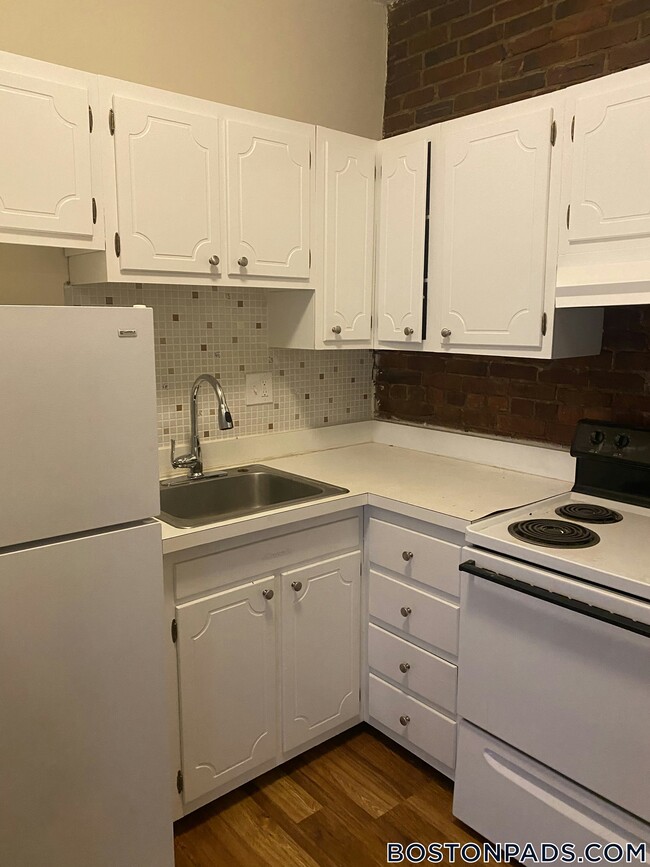 Photo - 70 S Huntington Ave Apartment Unit 12