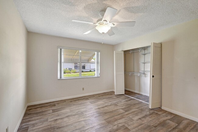 Photo - 903 Savannas Point Dr