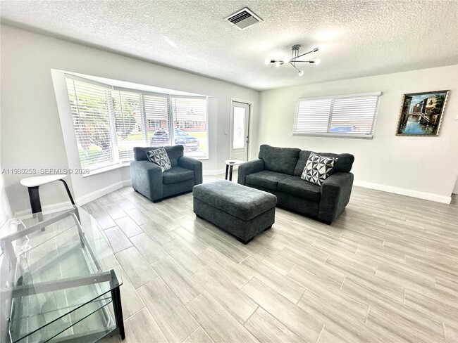 Photo - 3511 Quentin Ave