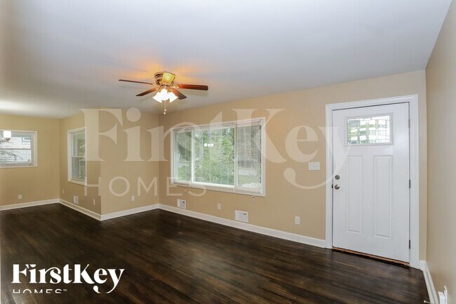 Photo - 1855 Shamrock Dr