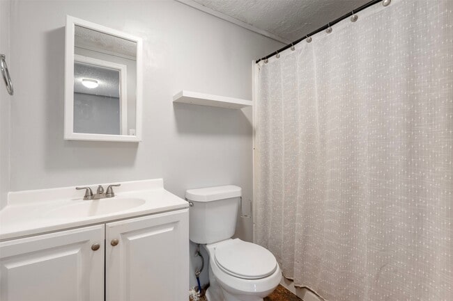 Photo - 758 Blueberry Rd