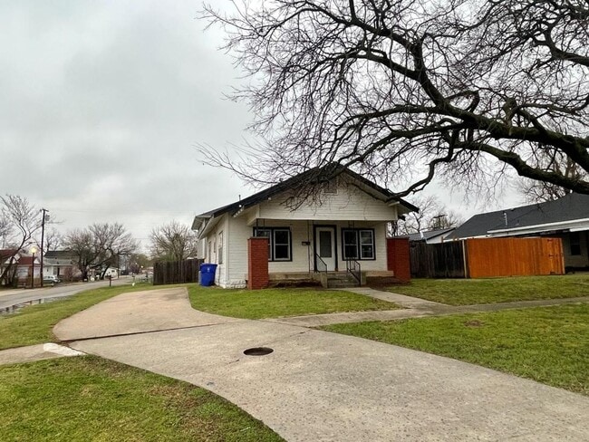 Photo - ADORABLE 2 BEDROOM 1 BATHROOM HOUSE IN CENTRAL NORMAN