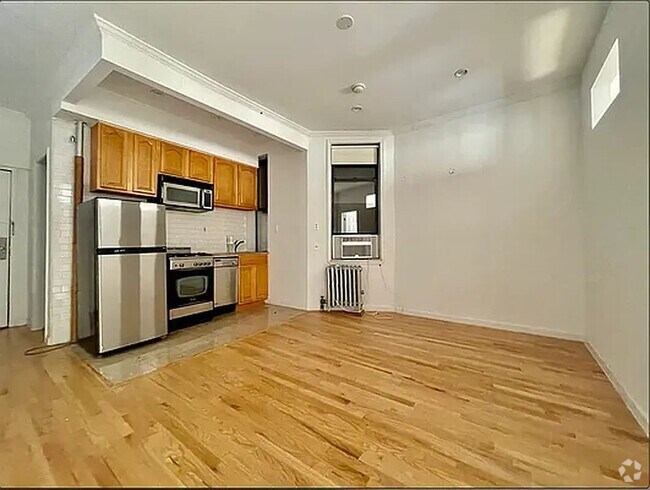 Building Photo - 31 Prince St Rental