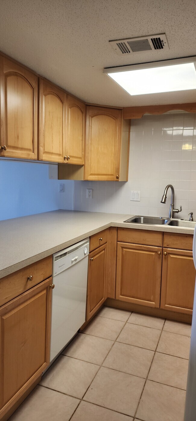 Photo - 308 Miracle Strip Pkwy SW Unit 2D