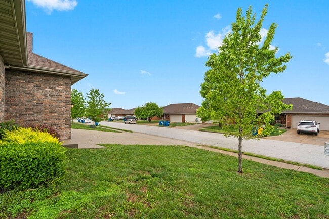 Photo - 1009-1011 N 26th Unit 1009