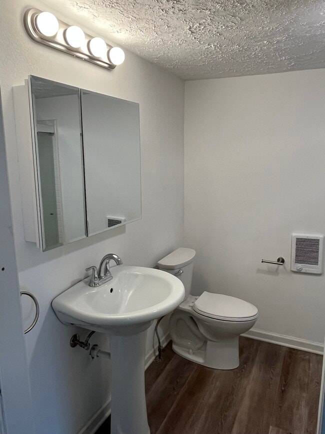 Bathroom - 28 Wood Ave Unit 28 Wood Ave. Niles