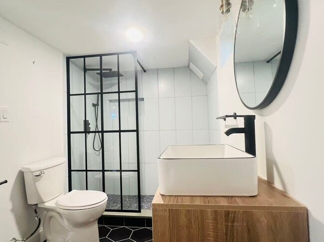 Photo - 19 Plymouth St Unit 1