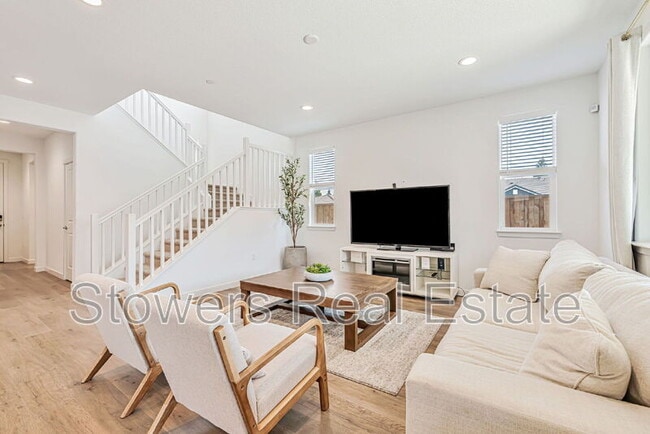 Photo - 5390 Clauzetto Wy