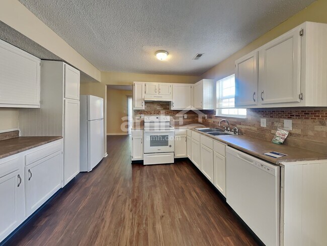 1494 Blue Grass Pky