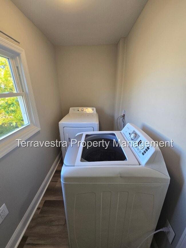 Photo - 209 N 3rd St Unidad 2