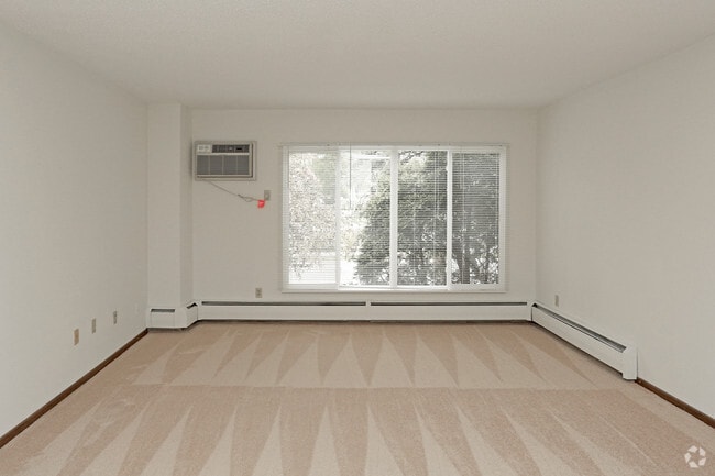 1BR, 1BA - Normandy House Apartments