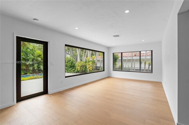 Photo - 517 Palermo Ave