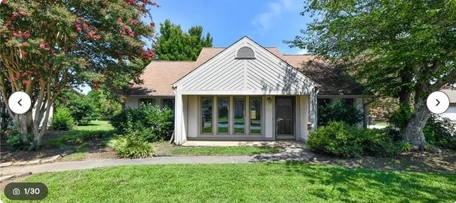 Building Photo - 2 Bedroom 2 Bath town home COMING SOON!!!!