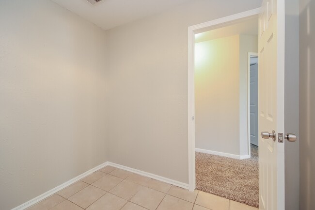 Photo - 9518 Peridot Green Dr