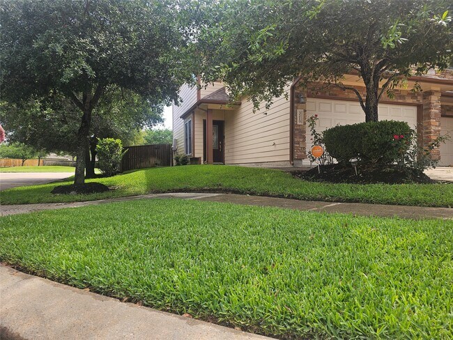 Photo - 3219 Victorian Manor Ln