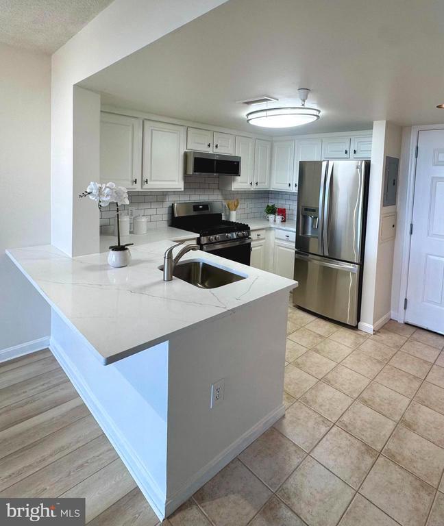 Building Photo - 11710 Old Georgetown Rd Unit 1206