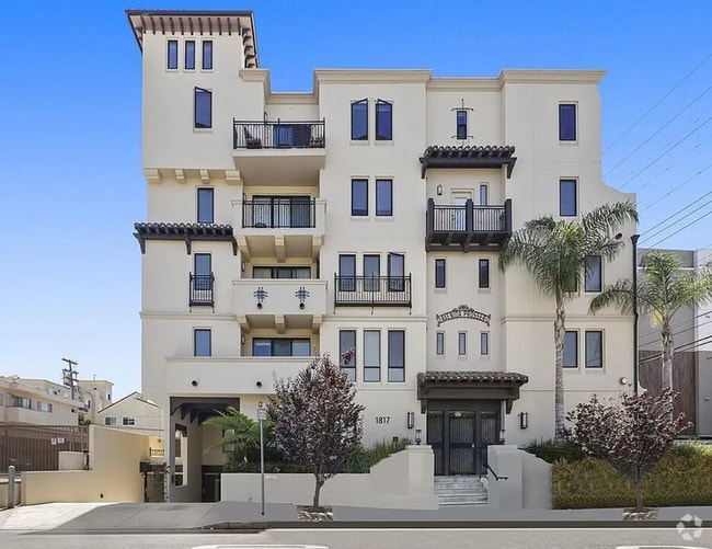 Building Photo - Classic and contemporary two-story townhou... Rental