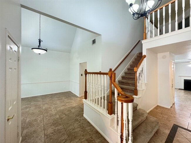 Photo - 210 Rolling Plains Dr
