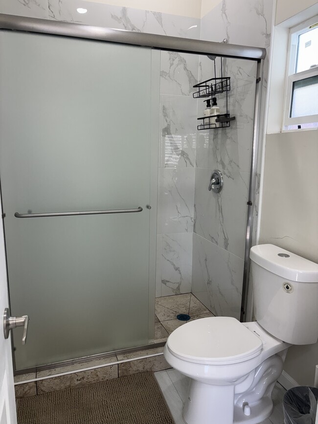Photo - 1704 W 94th St