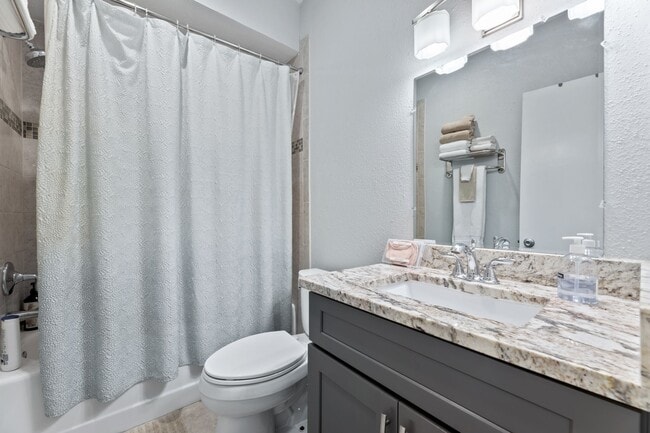 Photo - 412 Drew St Unit 3