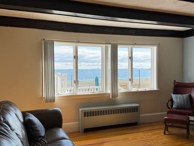 Building Photo - 55 Brewster Ave Unit 55A