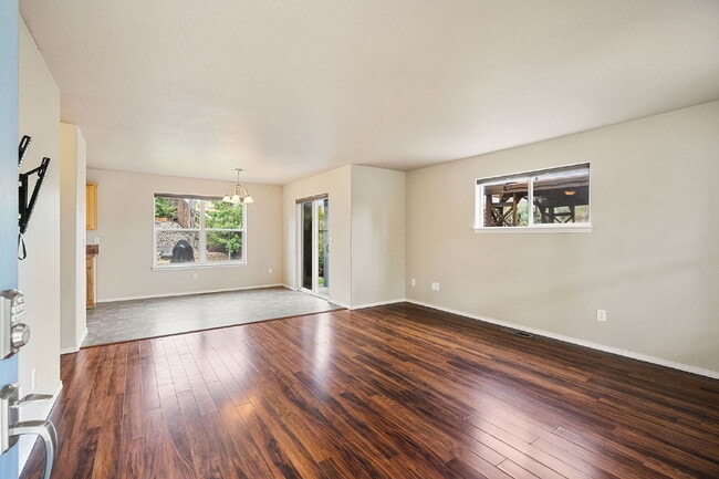 Photo - Spacious 3 Bed Home in Southeast Bend