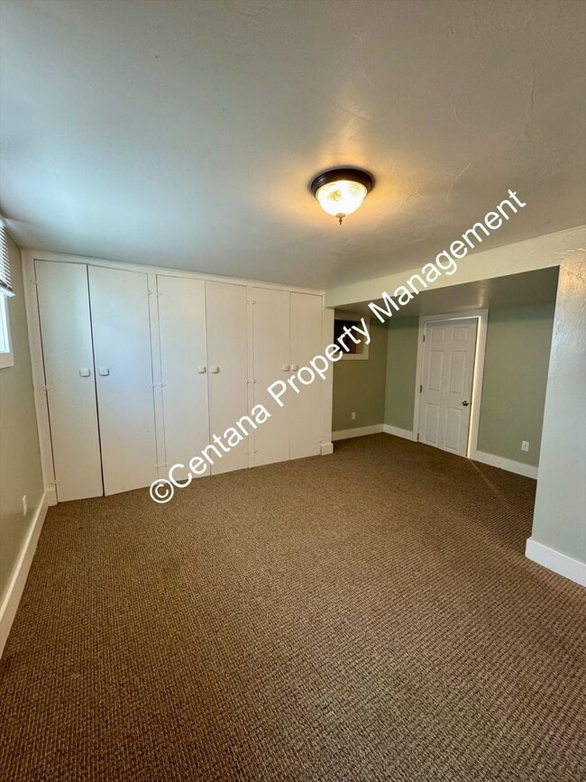 Photo - 616 E 4th St Unidad Basement