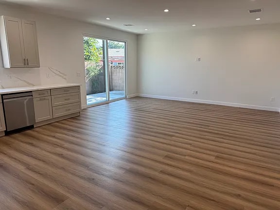 Photo - 15923 Eccles St