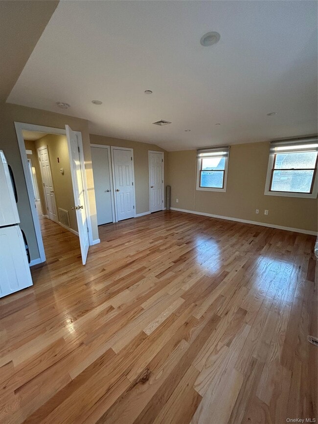 Photo - 631 W Market St Unit 2