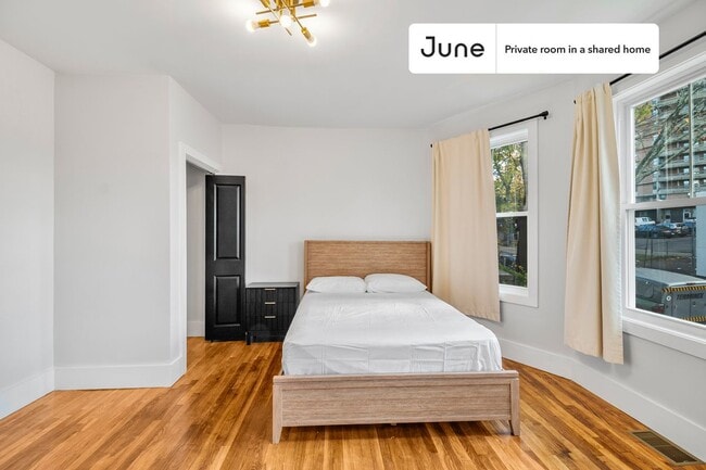 Photo - Room in Shared 5 bed/2 bath home Unidad A