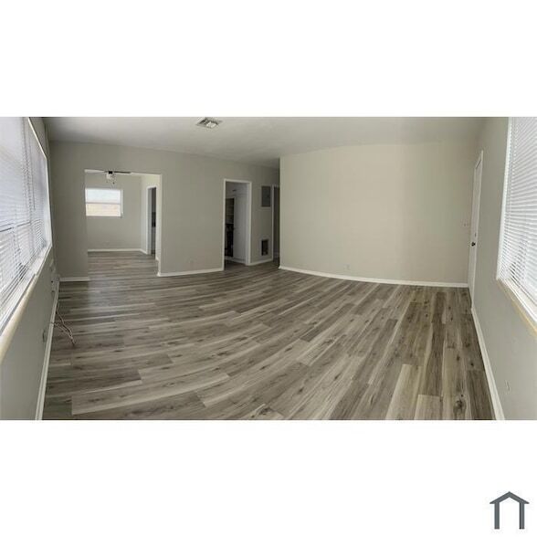 Building Photo - 1039 21st St Unit 3 Rental